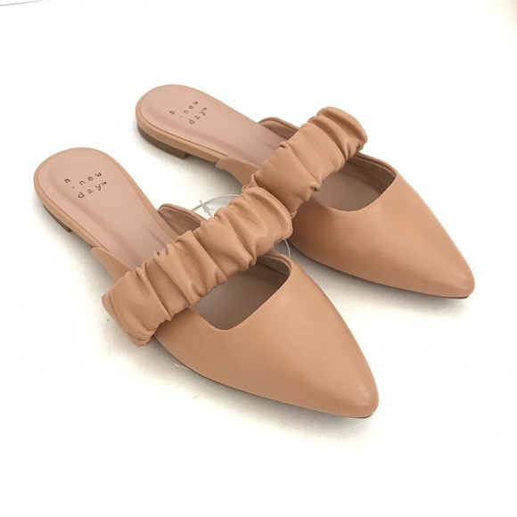A NEW DAY Celeste Mule Slip On Flats Pointed Toe Tan Women’s Size 7 - Picture 1 of 14